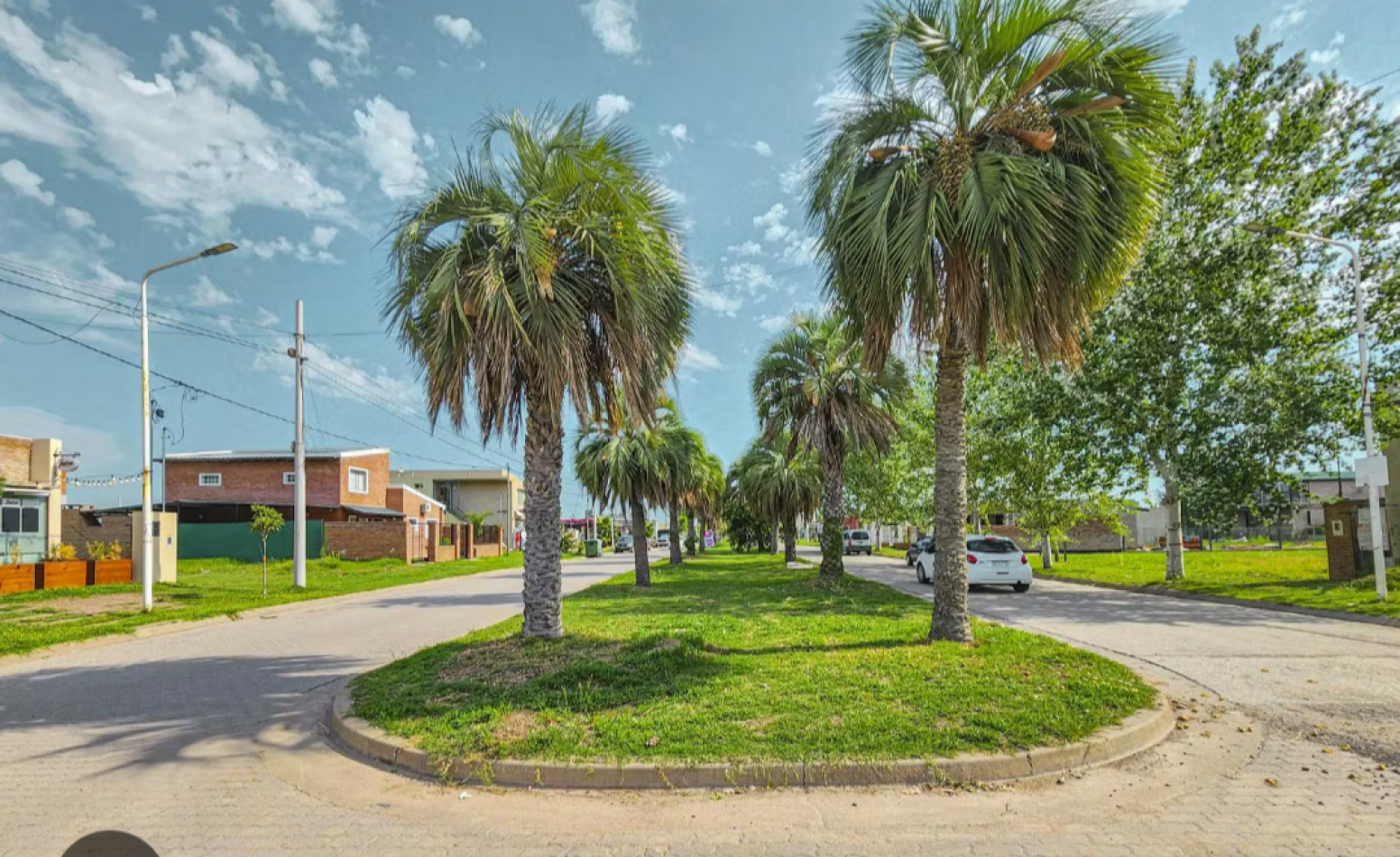 Lote barrio abierto Tierra de Sueño 3  Roldan/  apto fines  comerciales