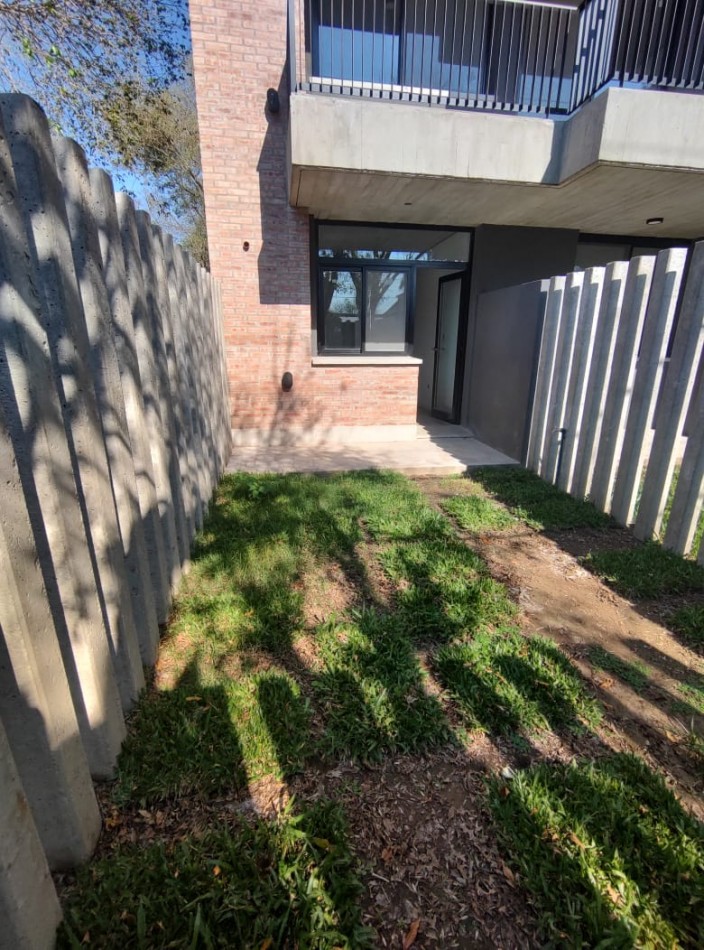 Departamento a estrenar en alquiler permanente con cochera y amenities en Funes Centro