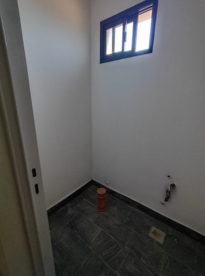 Departamento a estrenar en alquiler permanente con cochera y amenities en Funes Centro
