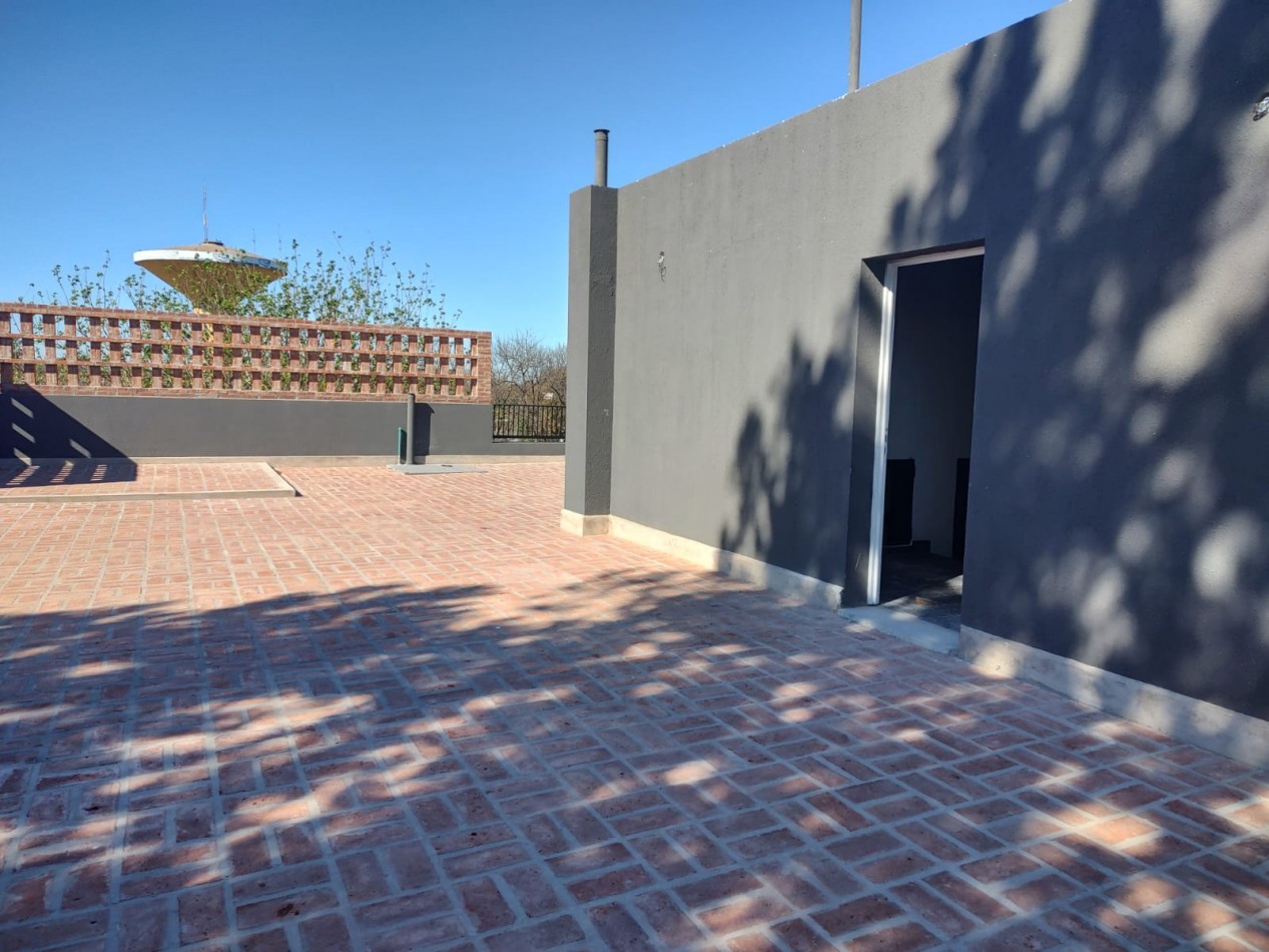 Departamento a estrenar en alquiler permanente con cochera y amenities en Funes Centro