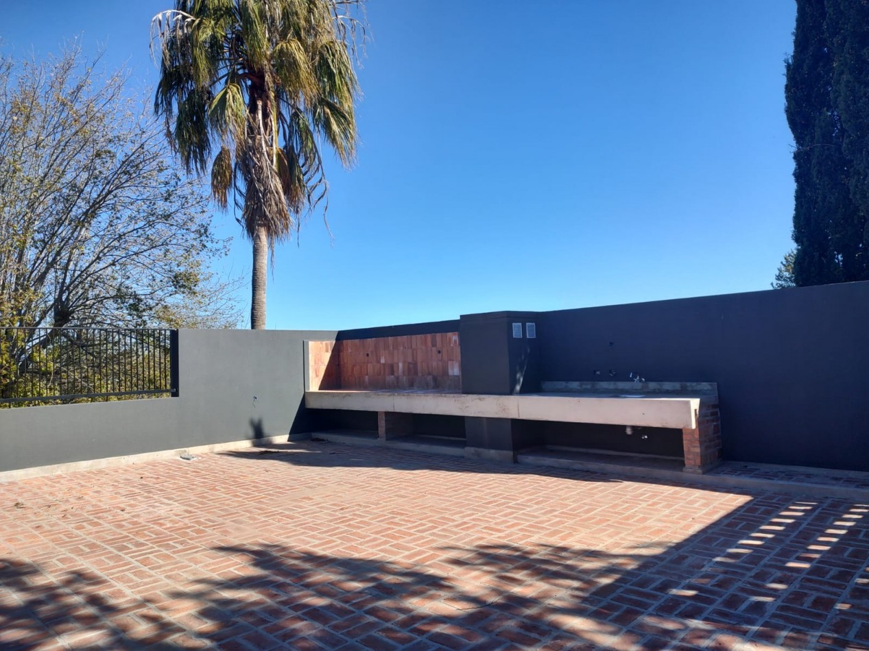 Departamento a estrenar en alquiler permanente con cochera y amenities en Funes Centro