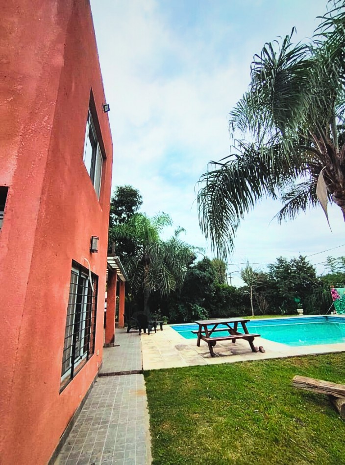 Casa en venta en Golondrinas y Av Fuerza Aerea