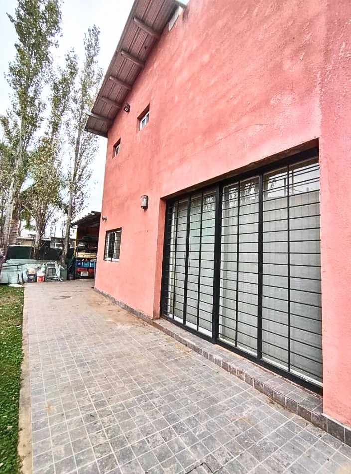Casa en venta en Golondrinas y Av Fuerza Aerea