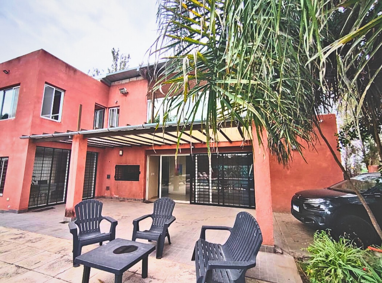 Casa en venta en Golondrinas y Av Fuerza Aerea