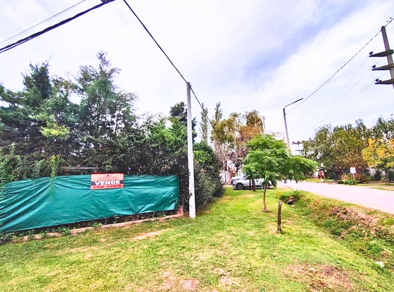 Casa en venta en Golondrinas y Av Fuerza Aerea