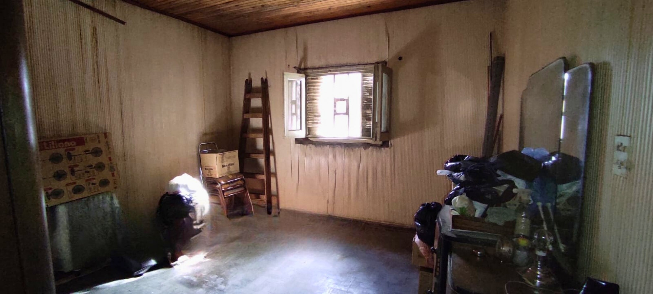 Casa a reciclar en Mendoza 5400 Barrio Belgrano Rosario -PERMUTA-