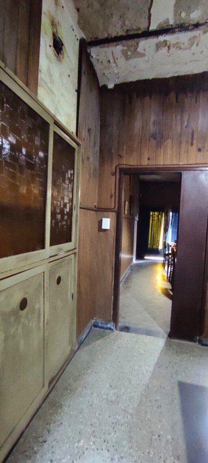 Casa a reciclar en Mendoza 5400 Barrio Belgrano Rosario -PERMUTA-