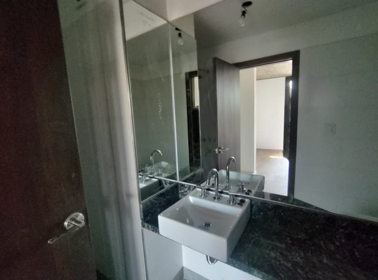 Departamento a estrenar en alquiler permanente con cochera y amenities en Funes Centro