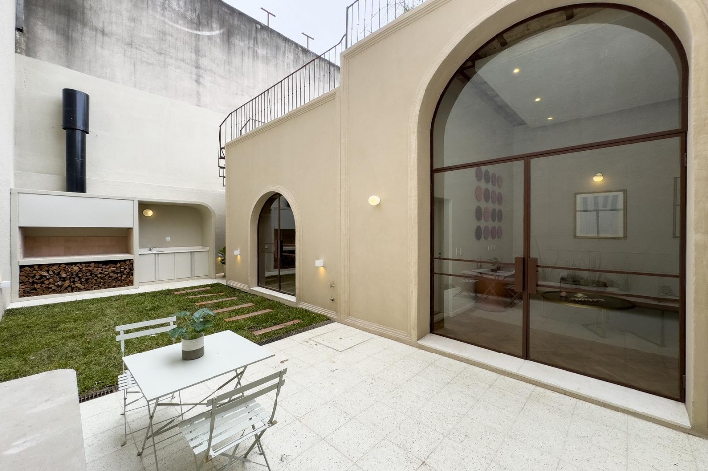 Casa de 4 dormitorios en Viamonte y Corrientes