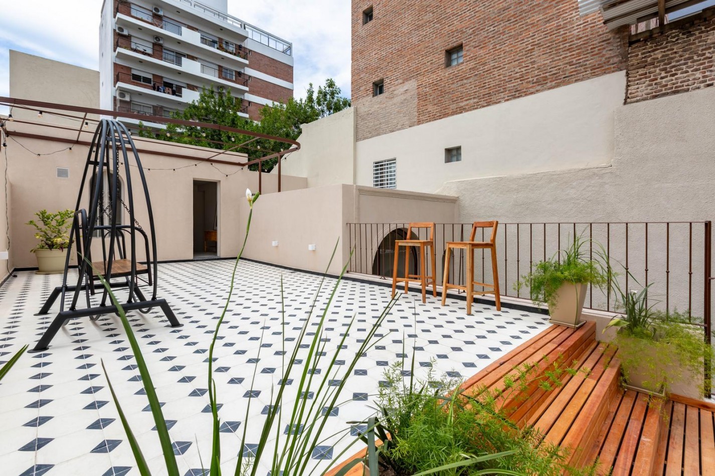 Casa de 4 dormitorios en Viamonte y Corrientes