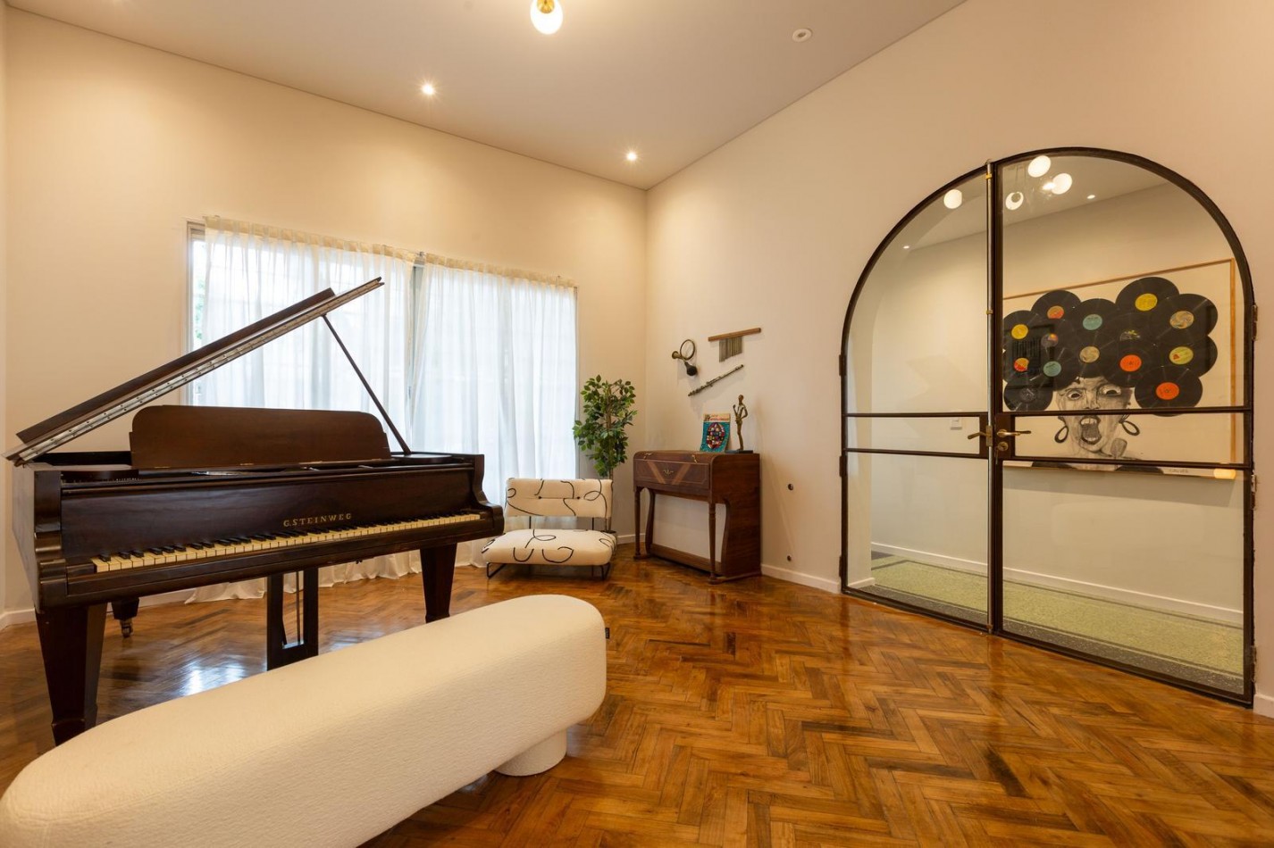Casa de 4 dormitorios en Viamonte y Corrientes