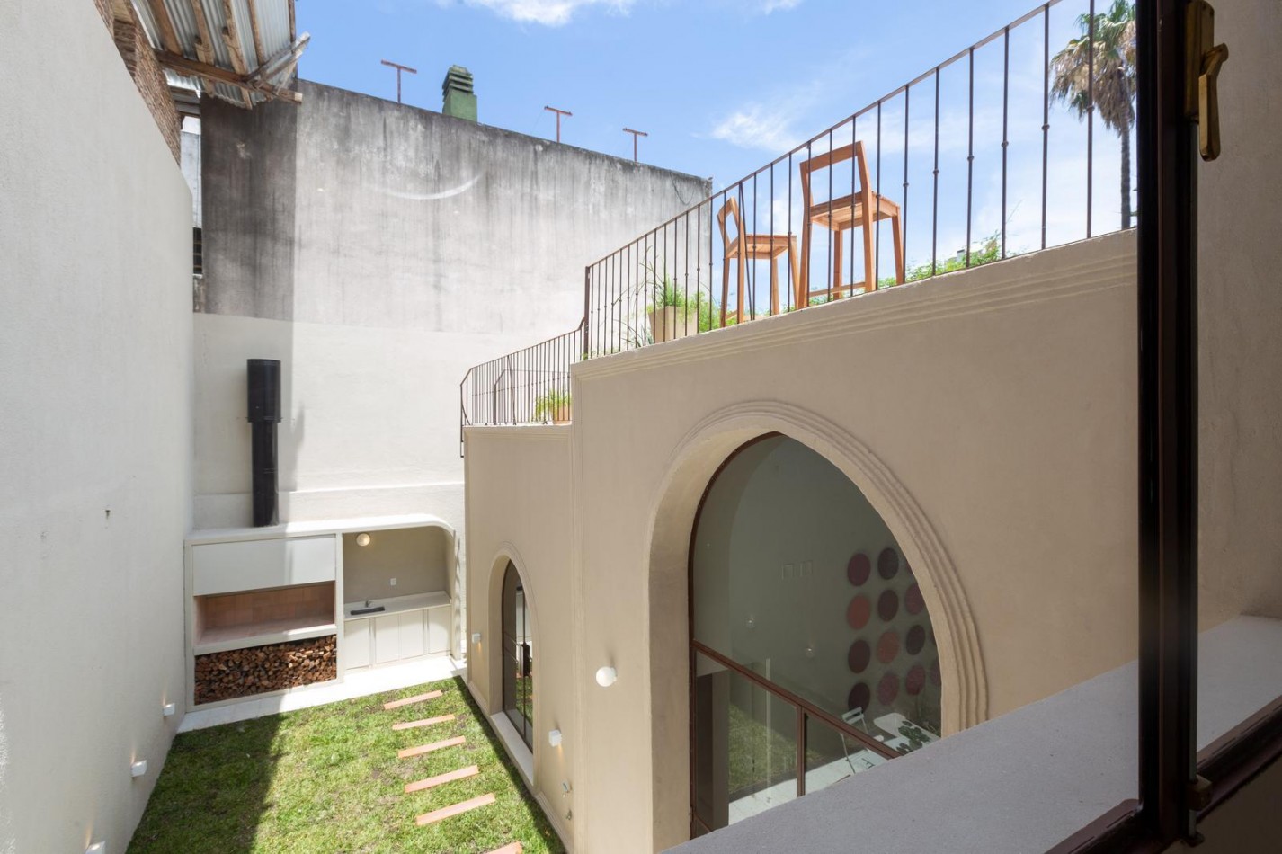 Casa de 4 dormitorios en Viamonte y Corrientes
