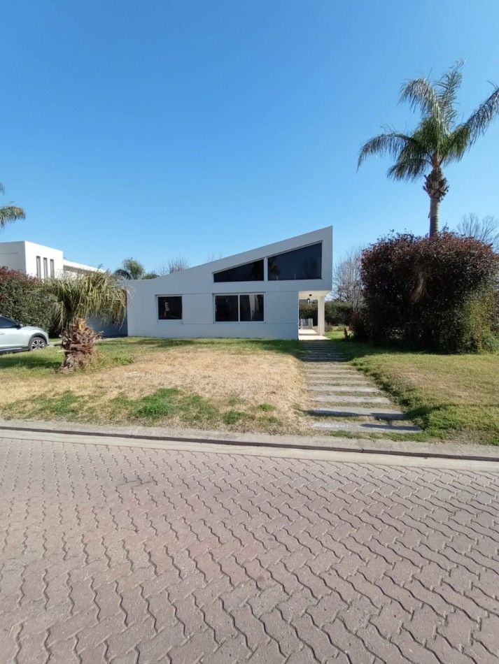 Casa en Miraflores de 3 dormitorios  