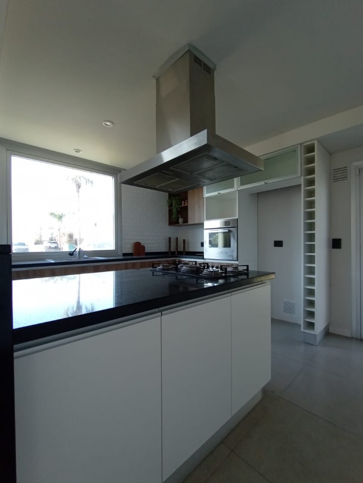 Casa en Miraflores de 3 dormitorios  