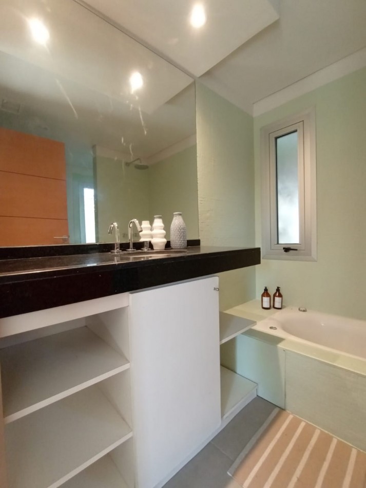 Casa en Miraflores de 3 dormitorios  