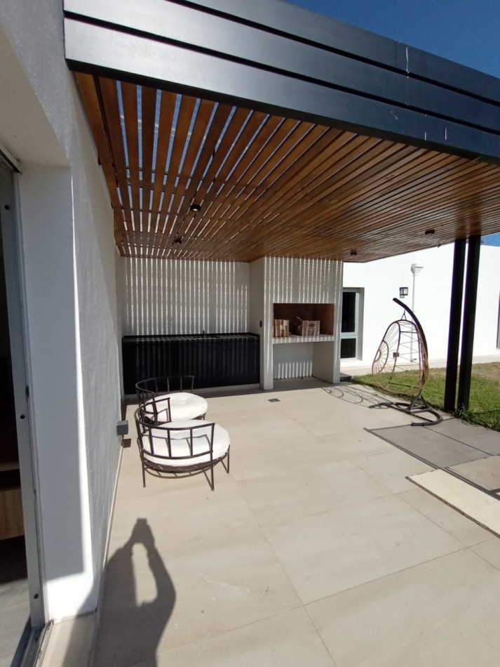 Casa en Miraflores de 3 dormitorios  