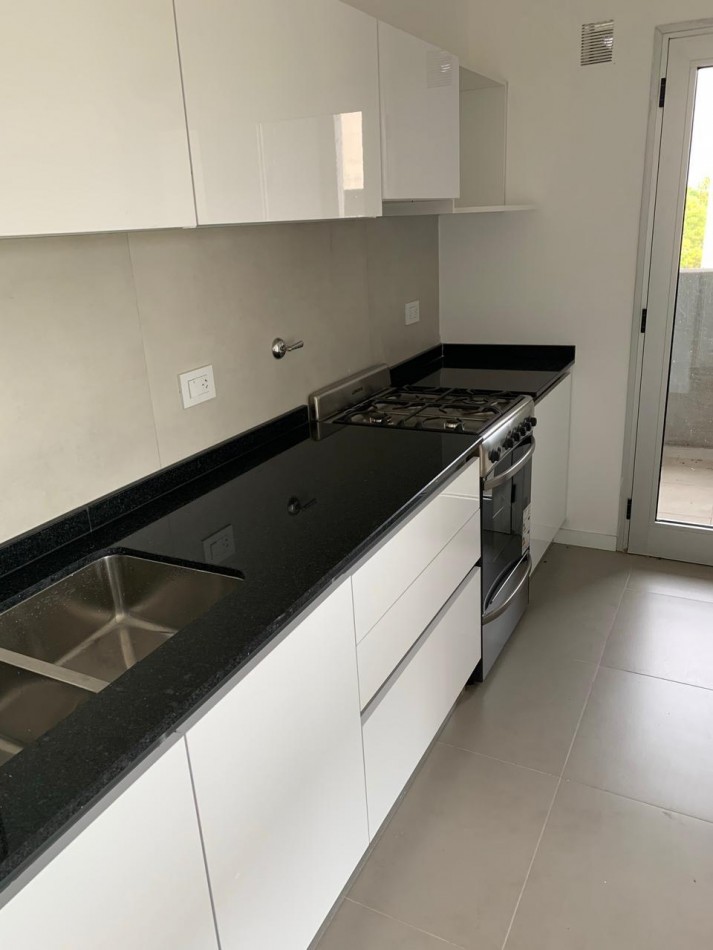 DEPARTAMENTO DE 2 DORMITORIOS EN 8 SAUCES