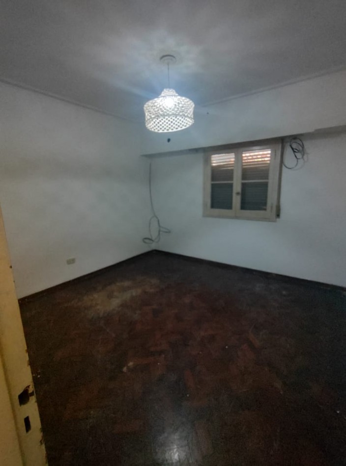 ALQUILER COMERCIAL DE CASONA EN EVA PERON 6500