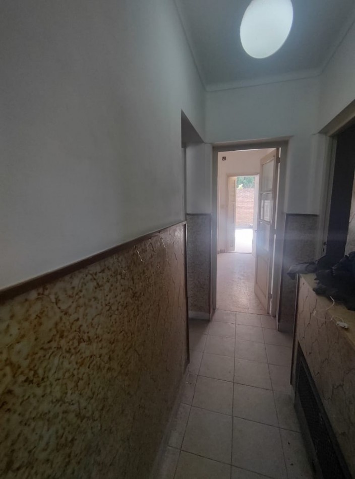 ALQUILER COMERCIAL DE CASONA EN EVA PERON 6500