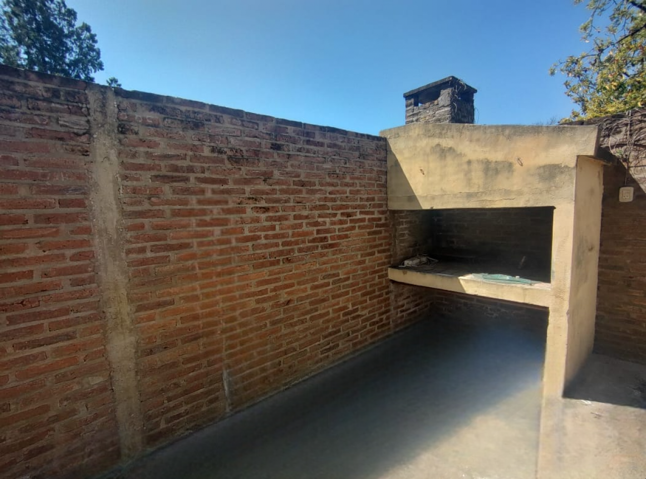 ALQUILER COMERCIAL DE CASONA EN EVA PERON 6500