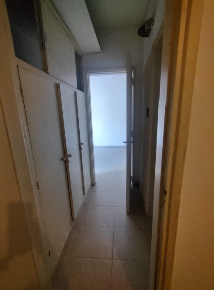 DEPARTAMENTO UNICO DE PASILLO EN FRAGA Y AV. EVA PERON EN ALQUILER