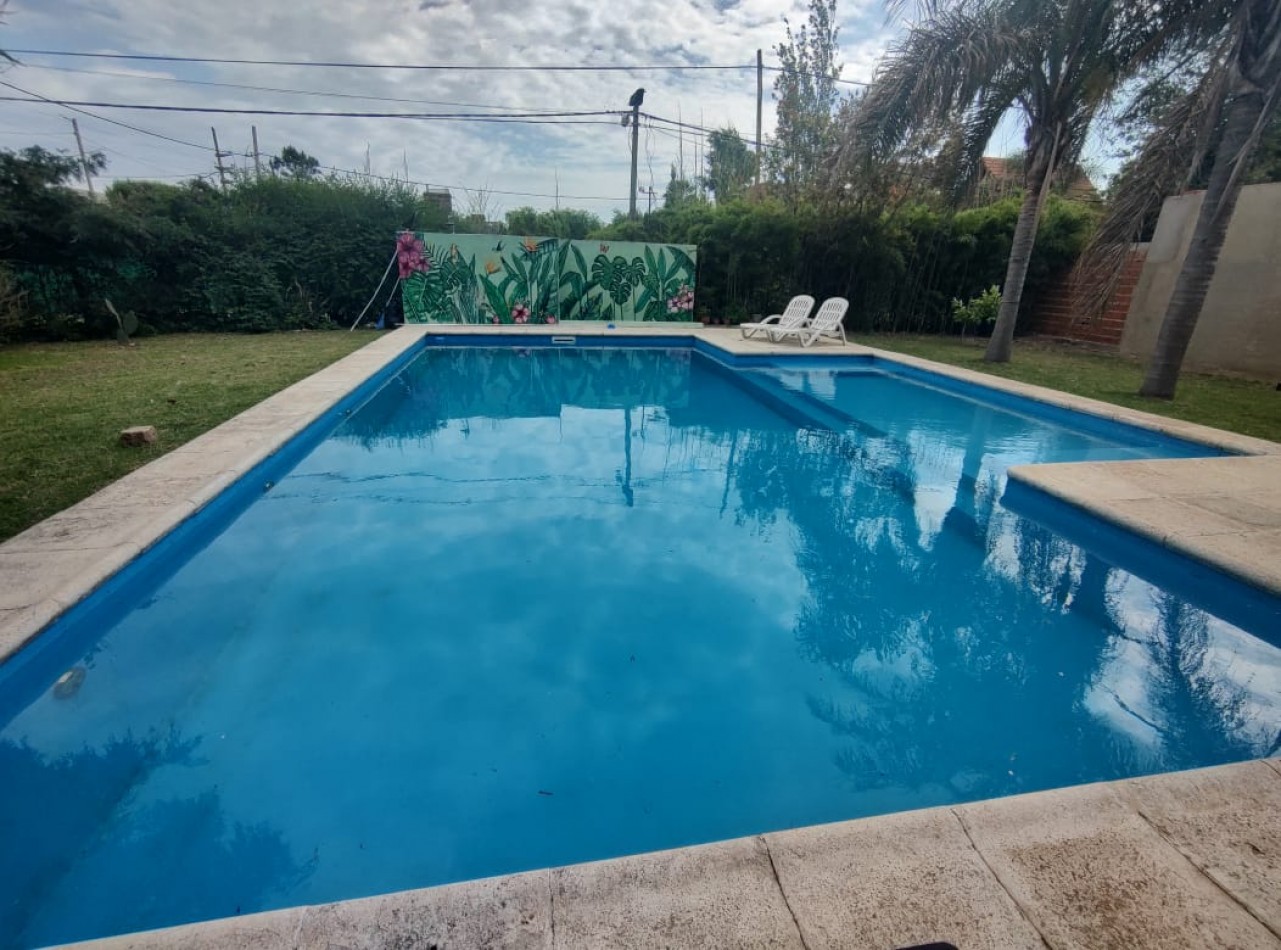 ALQUILER TEMPORAL DE IMPORTANTE INMUEBLE EN FUNES