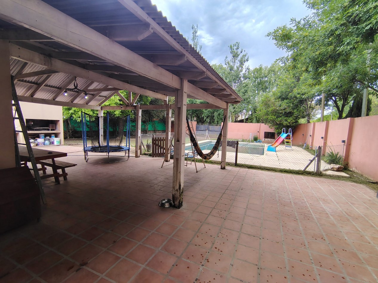 VENTA FUNES APTA A CREDITO  ESQUINA CON PISCINA 2 DORM 