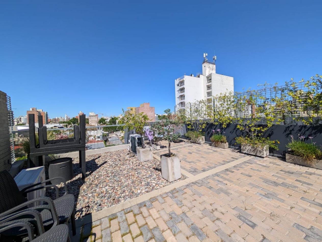 DEPARTAMENTO DE 2 DORMITORIOS EN RICCHIERI & TUCUMAN CON COCHERA INCLUIDA - Complejo Pichincha -