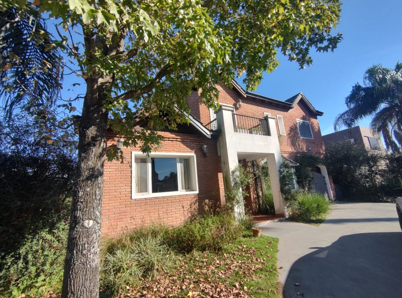 ALQUILER PERMANENTE BARRIO PRIVADO"SAN MARINO" FUNES HILLS