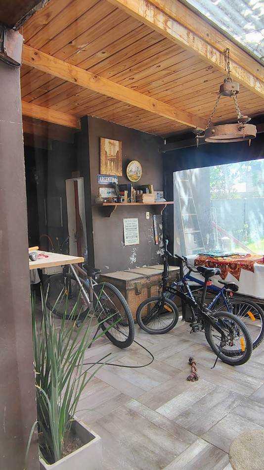 Funes UNICA  reciclar o demoler sobre colectora ruta 9 altura Garita 7 