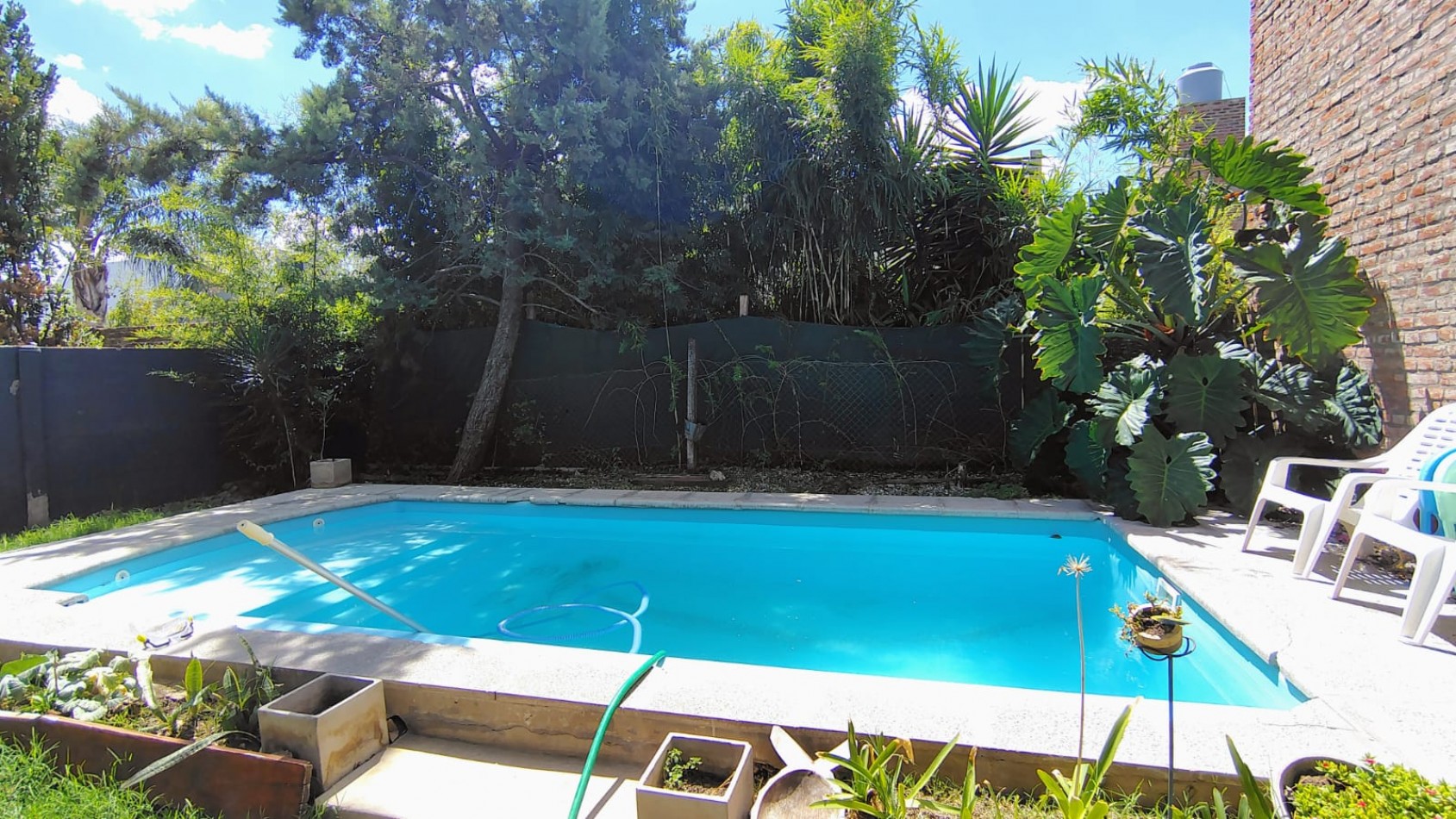 Funes UNICA  reciclar o demoler sobre colectora ruta 9 altura Garita 7 