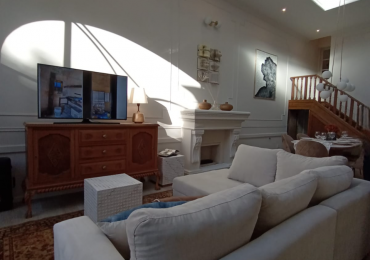 CASA DE 3 DORMITORIOS Y COMODIN EN SARMIENTO 2300
