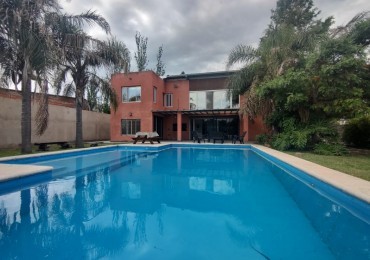 FUNES VENDE IMPORTANTE PROPIEDAD EN ESQUINA A MTS FUERZA AEREA 